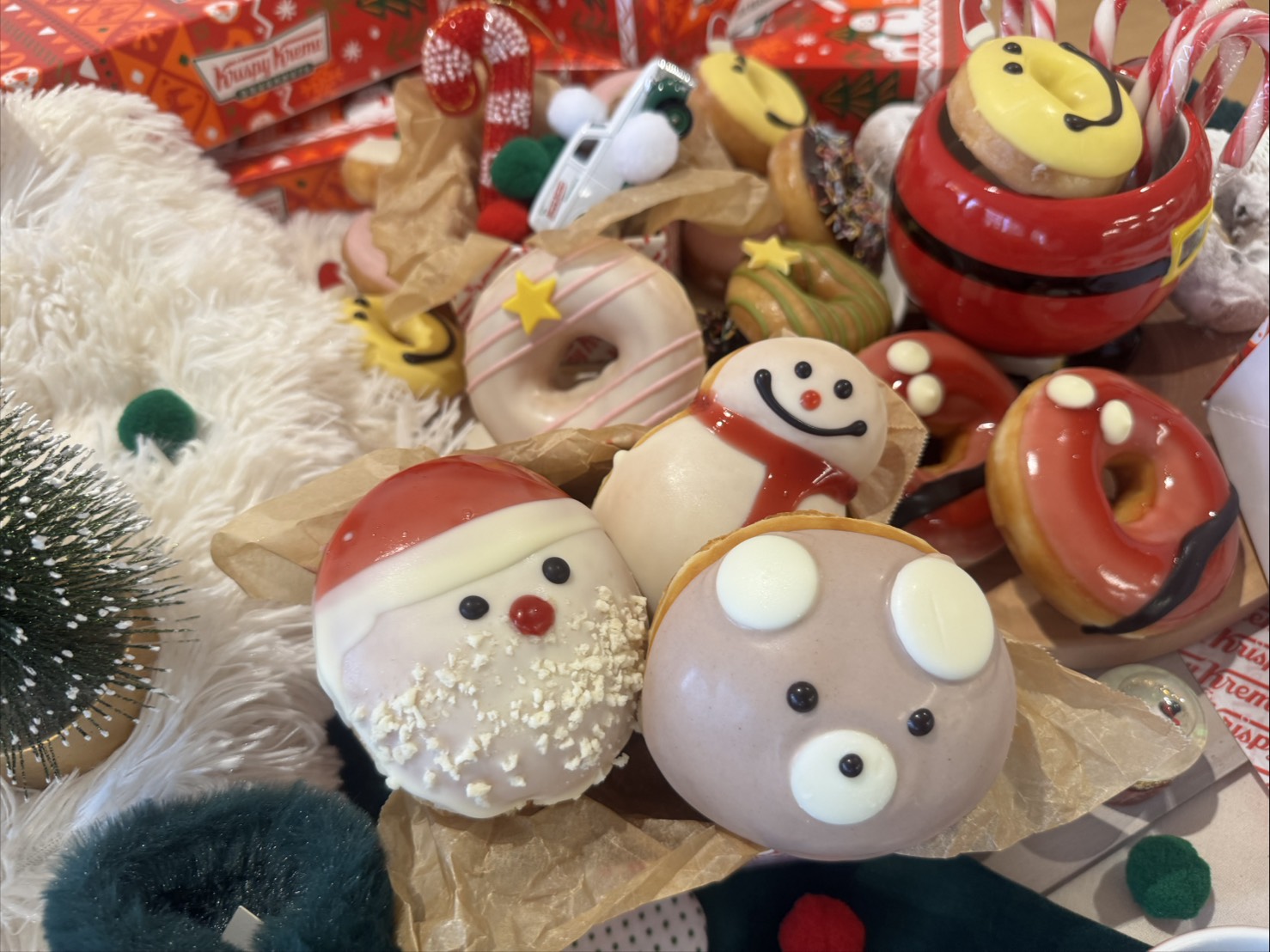 クリスピークリームドーナツのクリスマス限定ドーナッツ6種『Ho Ho